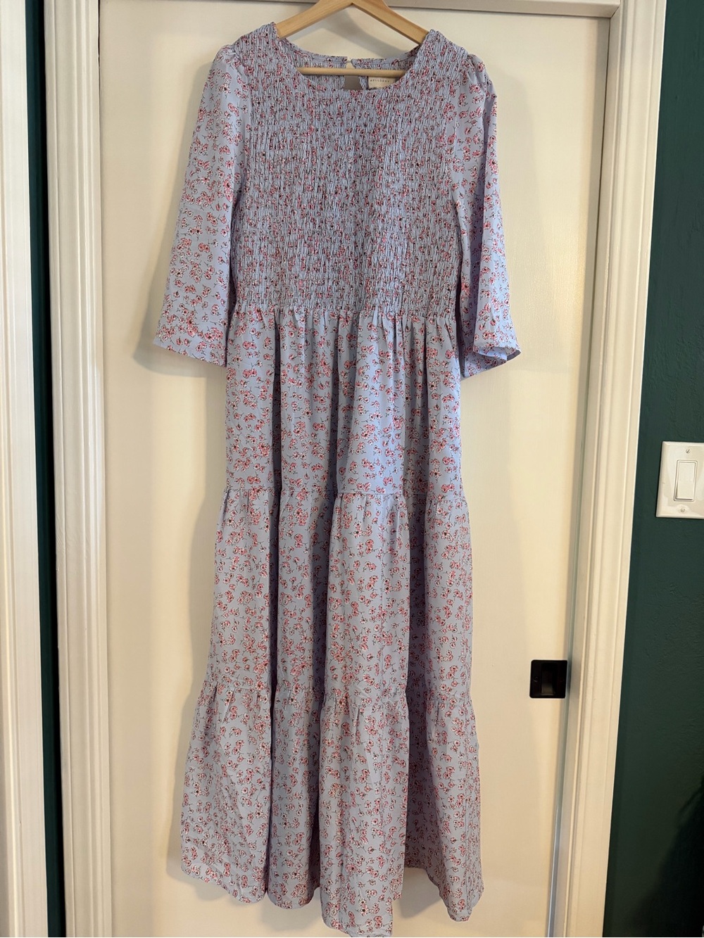 MELLODAY Light Blue Floral Smocked maxi Dress - Women's size large